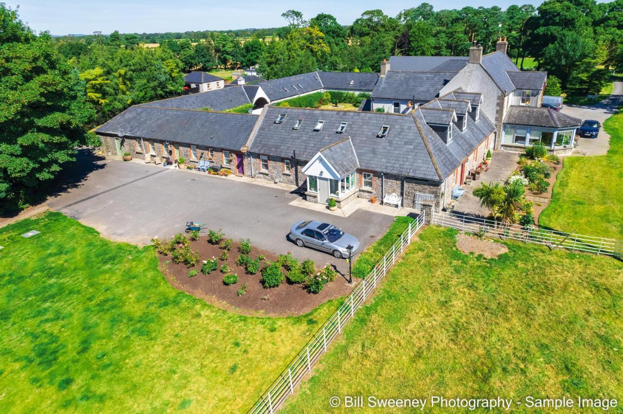 Boyne View House Hotel Trim Exterior photo